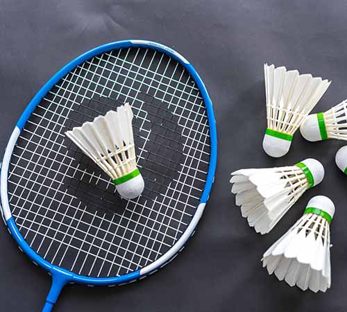 不乏因伤缺 不乏因伤缺