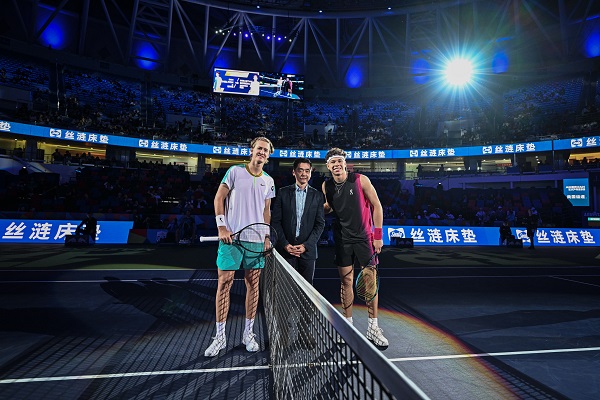 快船118-101爵士球员评价：伦纳德满分，6人及格，2人低迷